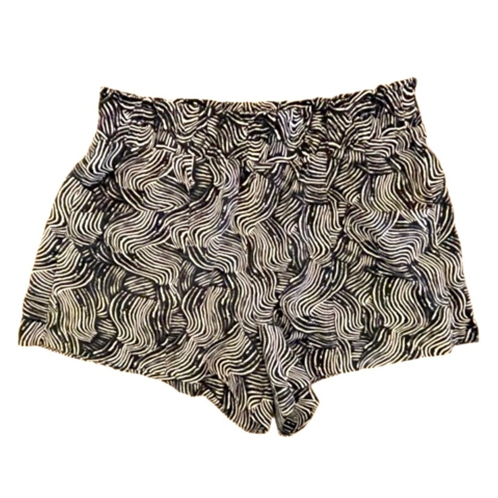 Target A New Day Women’s Black and White Linen Blend Shorts Size Medium